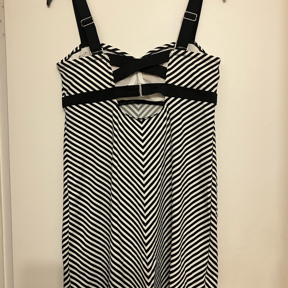 ATHLETA swim dress 36B/C striped wired support removable liners medium - Picture 3 of 6